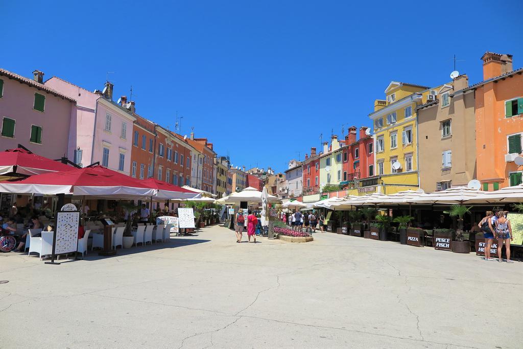 Apartman Delfin Ровінь Екстер'єр фото
