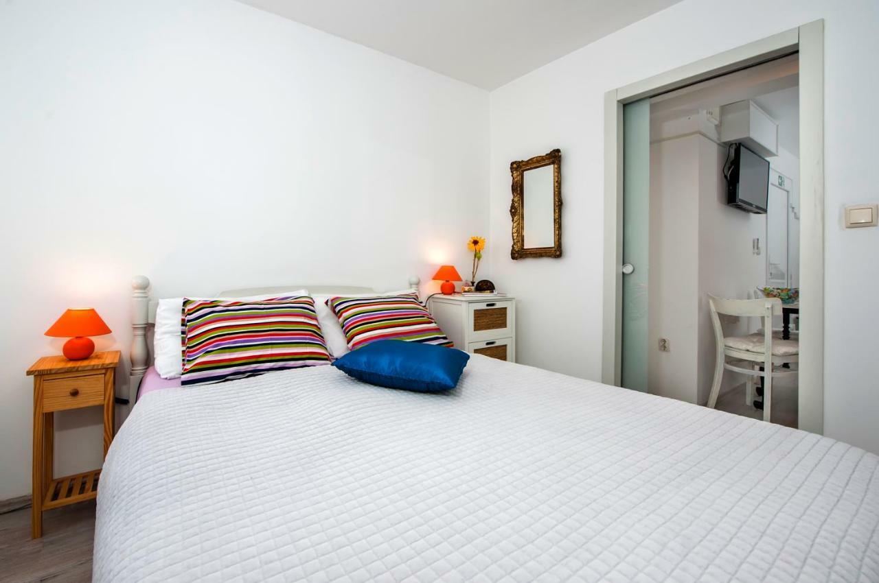 Apartman Delfin Ровінь Екстер'єр фото